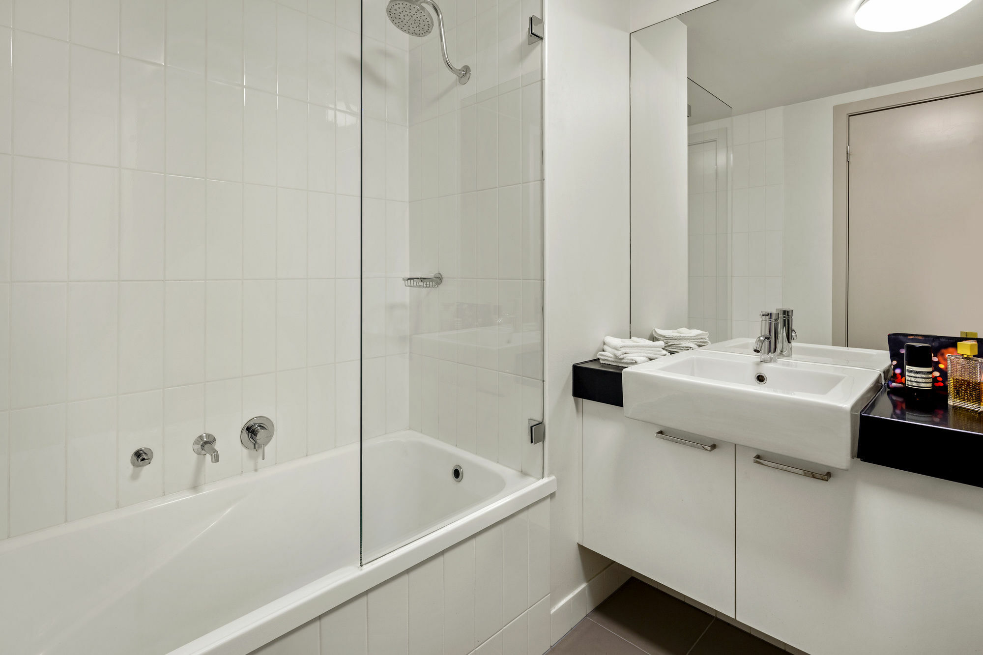 Quest Docklands Aparthotel Melbourne Eksteriør bilde