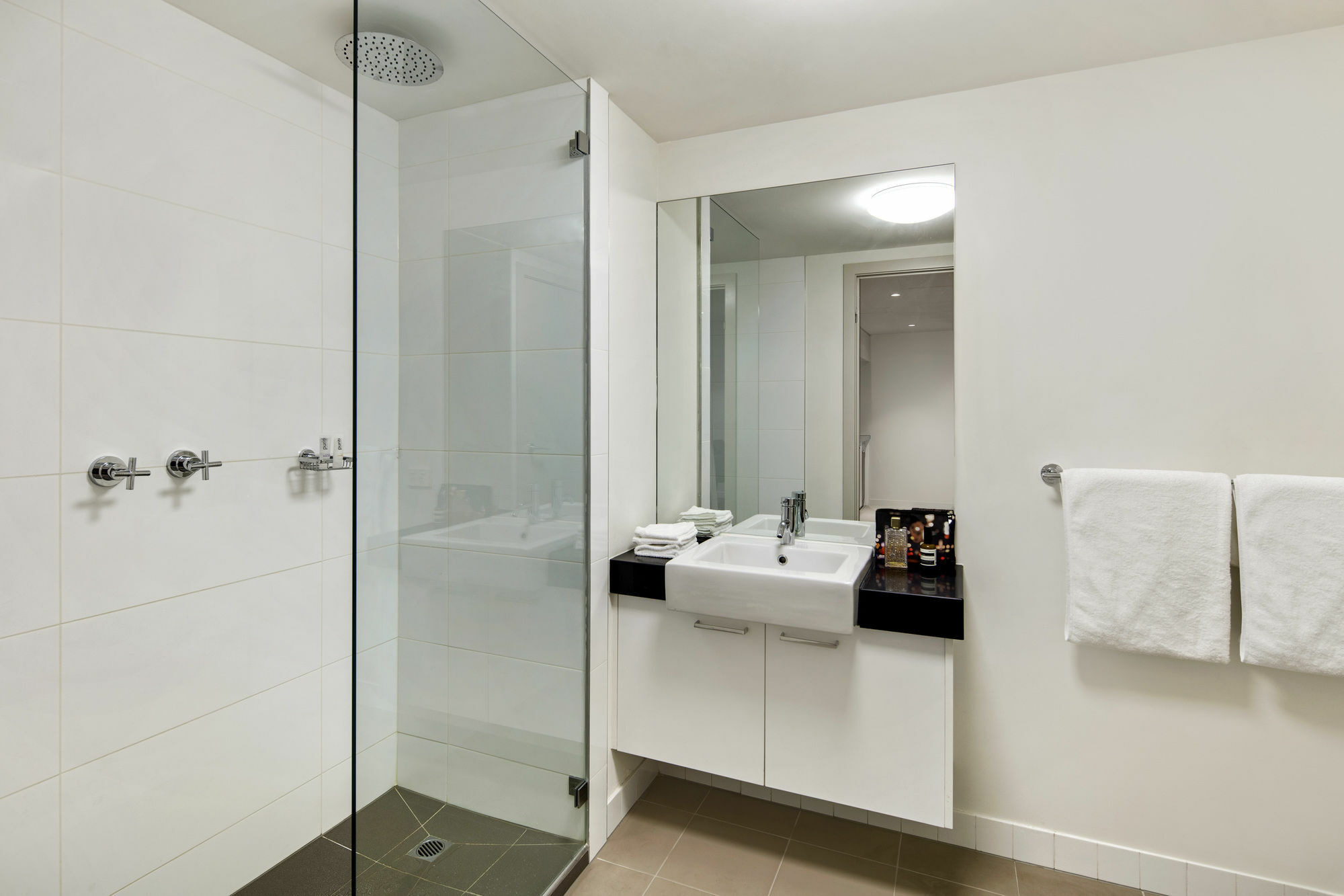 Quest Docklands Aparthotel Melbourne Eksteriør bilde